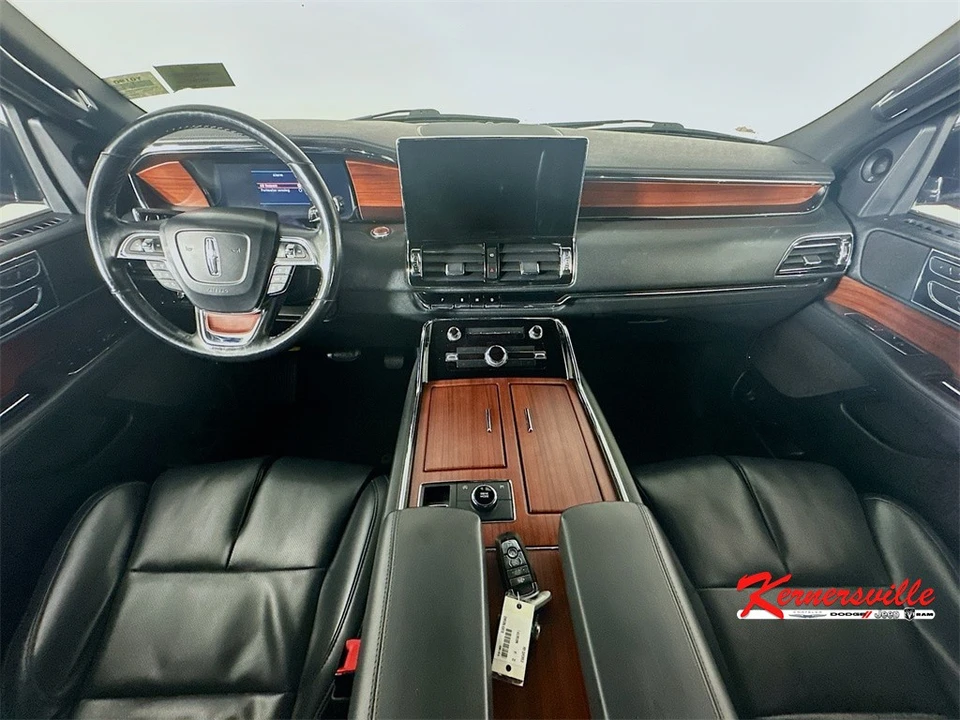 2022 Lincoln Navigator 4th Gen - Image 10 of 21