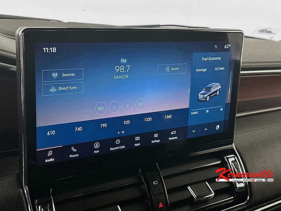 2022 Lincoln Navigator 4th Gen - Image 17 of 21