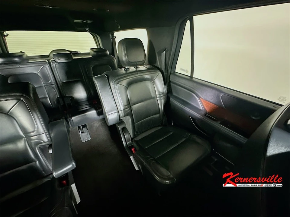 2022 Lincoln Navigator 4th Gen - Image 14 of 21