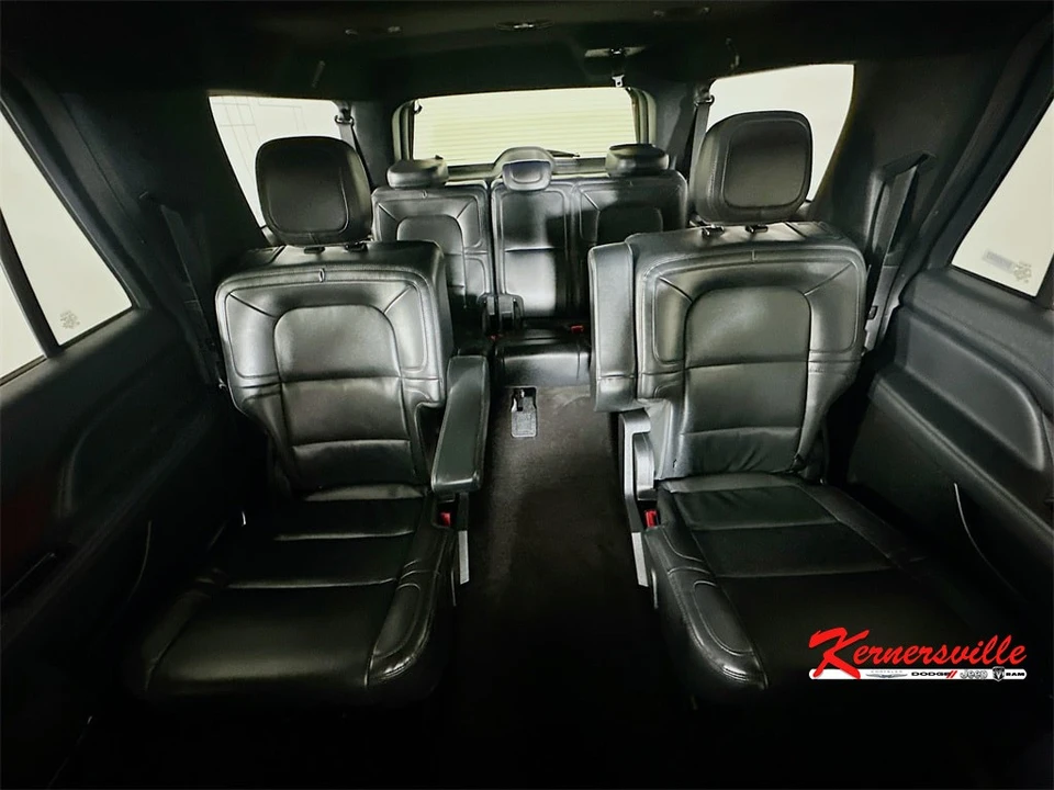 2022 Lincoln Navigator 4th Gen - Image 13 of 21