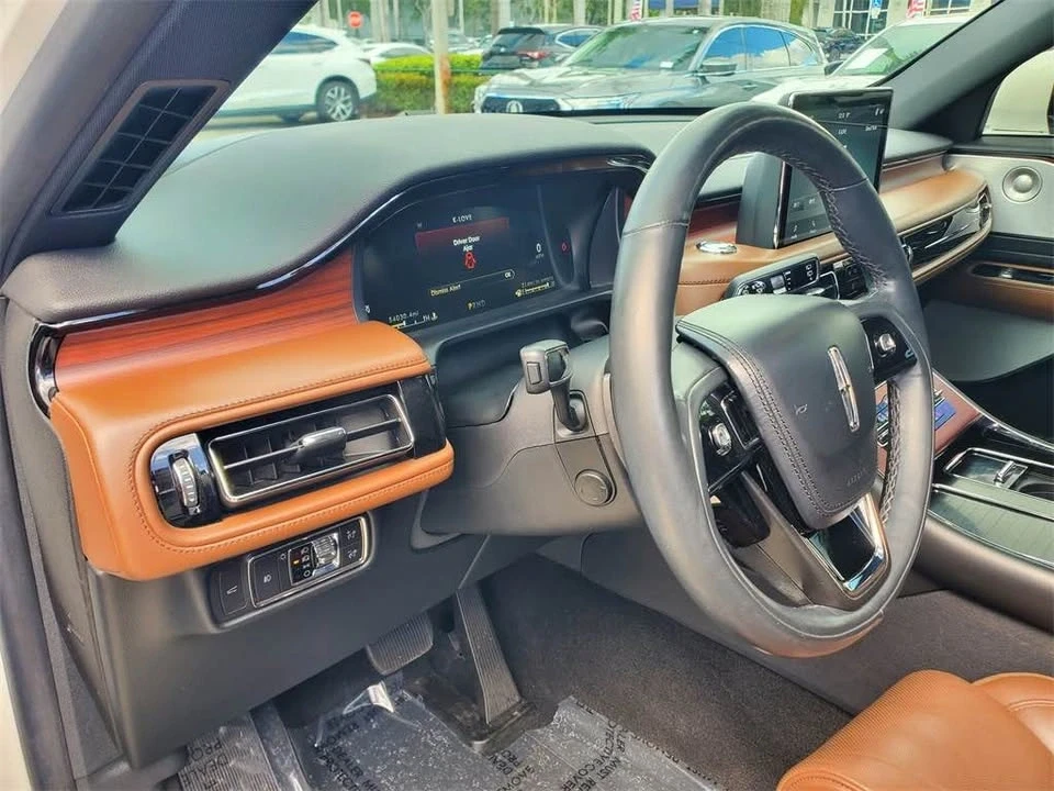2022 Lincoln Aviator 2nd Gen - Image 10 of 20