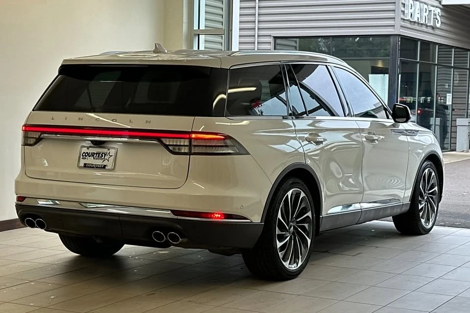 2022 Lincoln Aviator 2nd Gen - Image 3 of 19