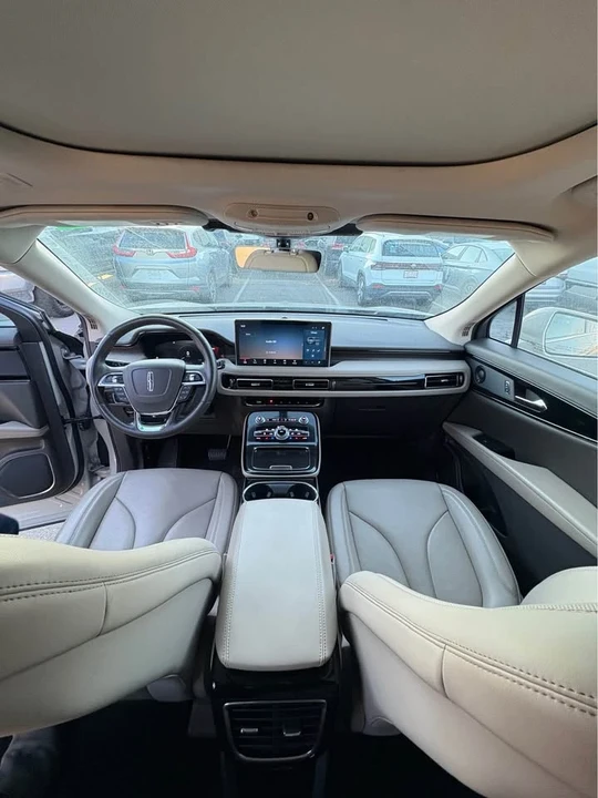 2022 Lincoln Nautilus - Image 12 of 13