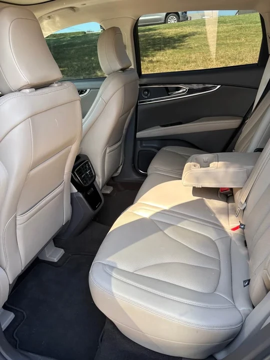 2022 Lincoln Nautilus - Image 7 of 18