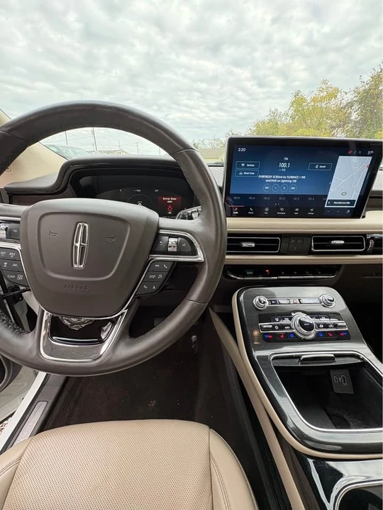 2022 Lincoln Nautilus - Image 4 of 7