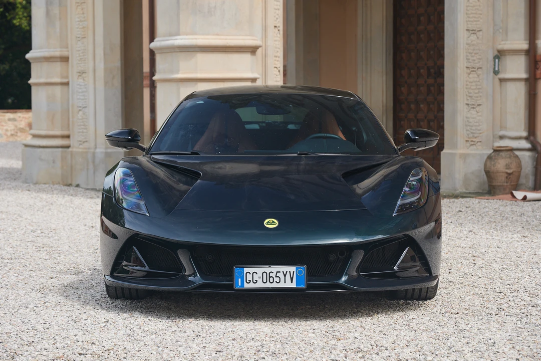 2022 Lotus Emira - Image 24 of 31