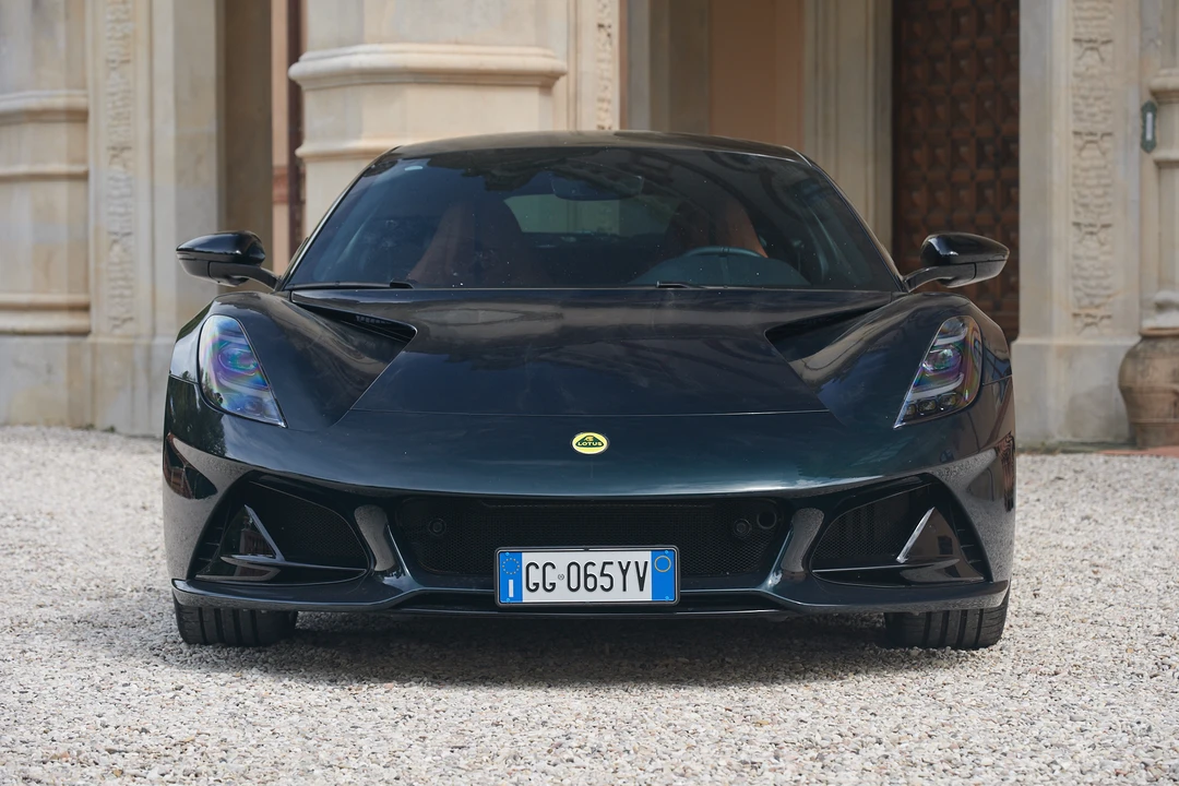 2022 Lotus Emira - Image 10 of 31