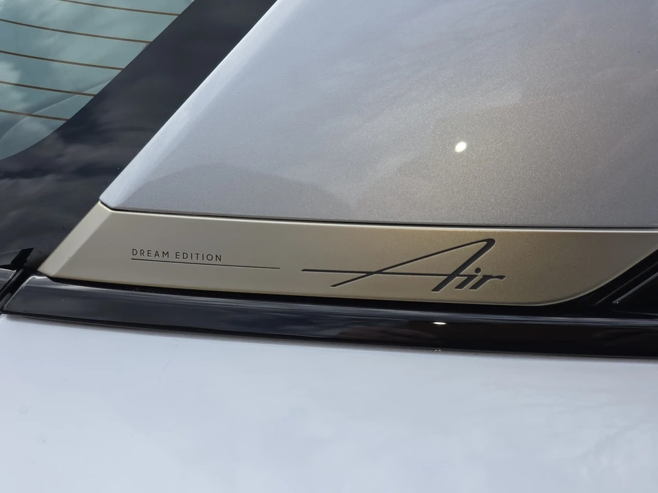 2022 Lucid Air - Image 12 of 21