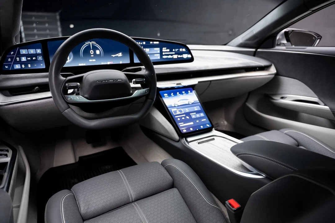 2022 Lucid Air - Image 2 of 12