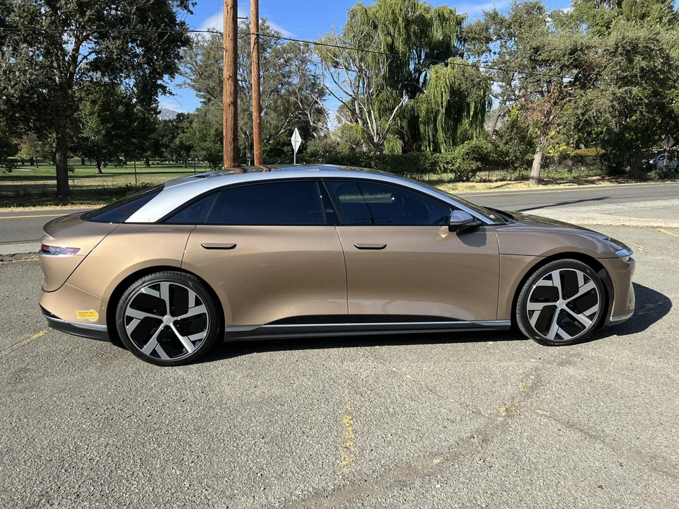 2022 Lucid Air - Image 12 of 26