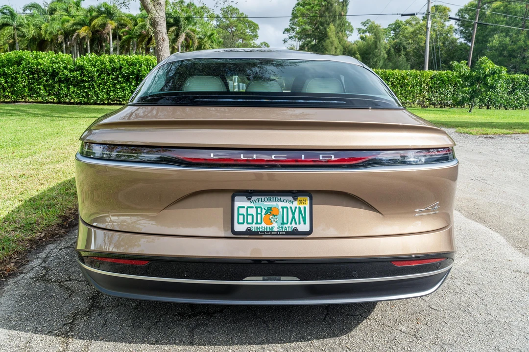 2022 Lucid Air - Image 10 of 31