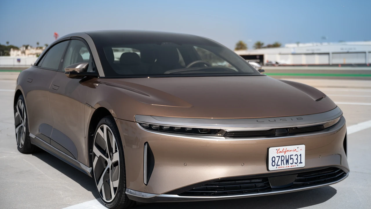 2022 Lucid Air - Image 4 of 31