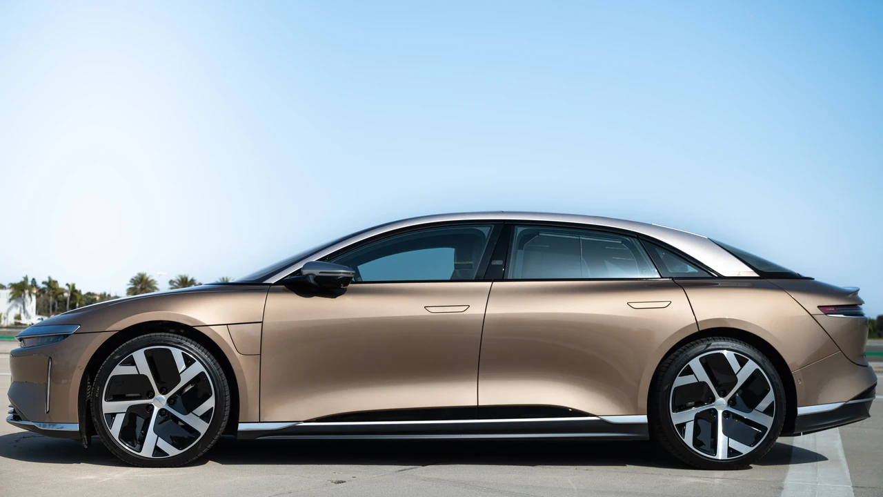 2022 Lucid Air - Image 7 of 31