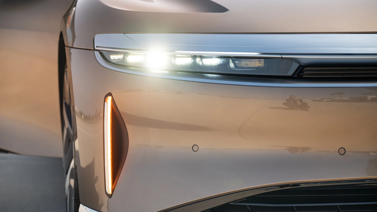 2022 Lucid Air - Image 11 of 31