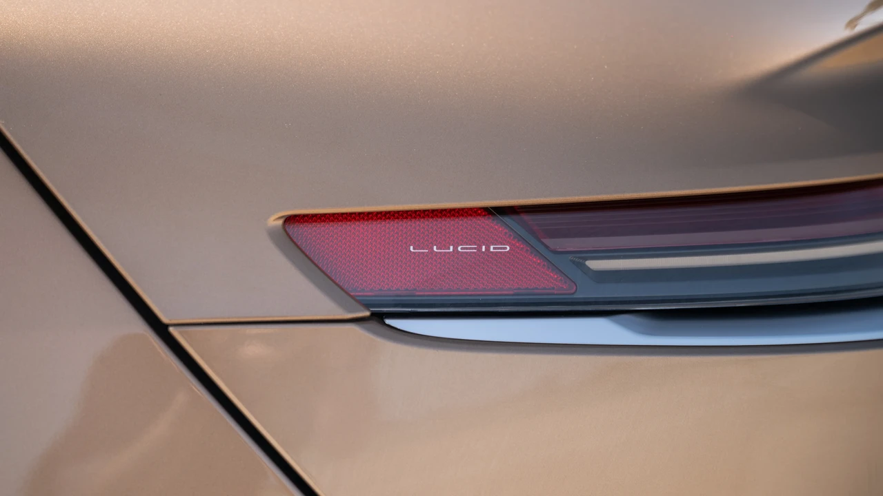 2022 Lucid Air - Image 24 of 31