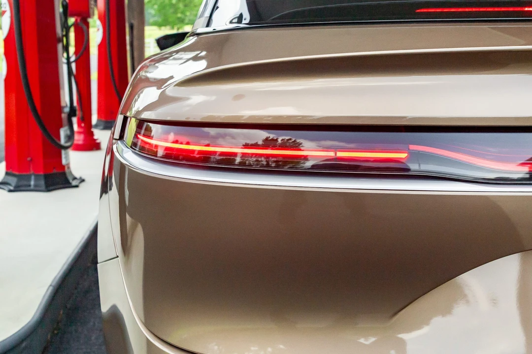 2022 Lucid Air - Image 24 of 31