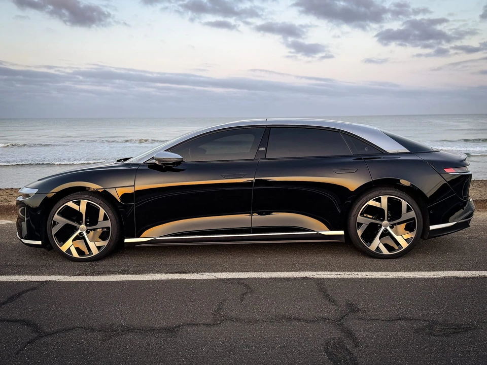 2022 Lucid Air - Image 10 of 31