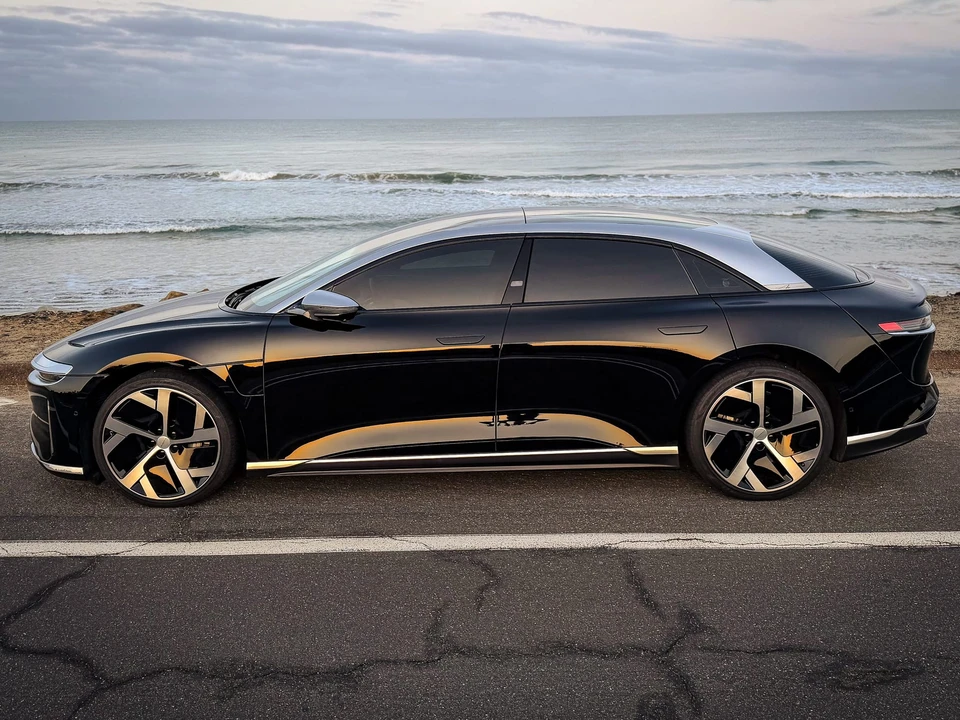 2022 Lucid Air - Image 11 of 31