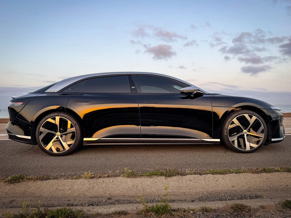 2022 Lucid Air - Image 29 of 31