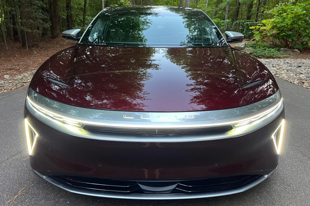 2022 Lucid Air - Image 2 of 31