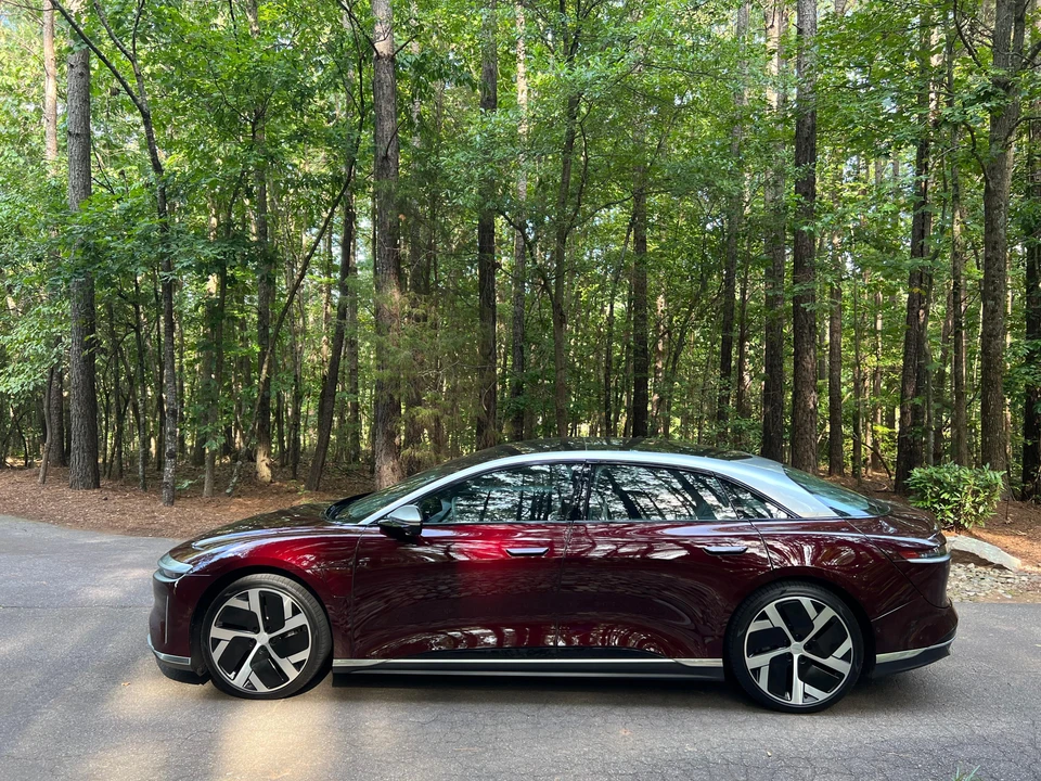 2022 Lucid Air - Image 9 of 31