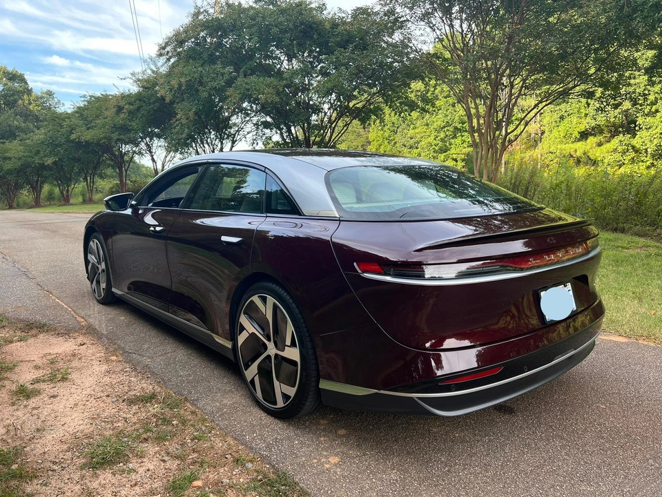 2022 Lucid Air - Image 11 of 31