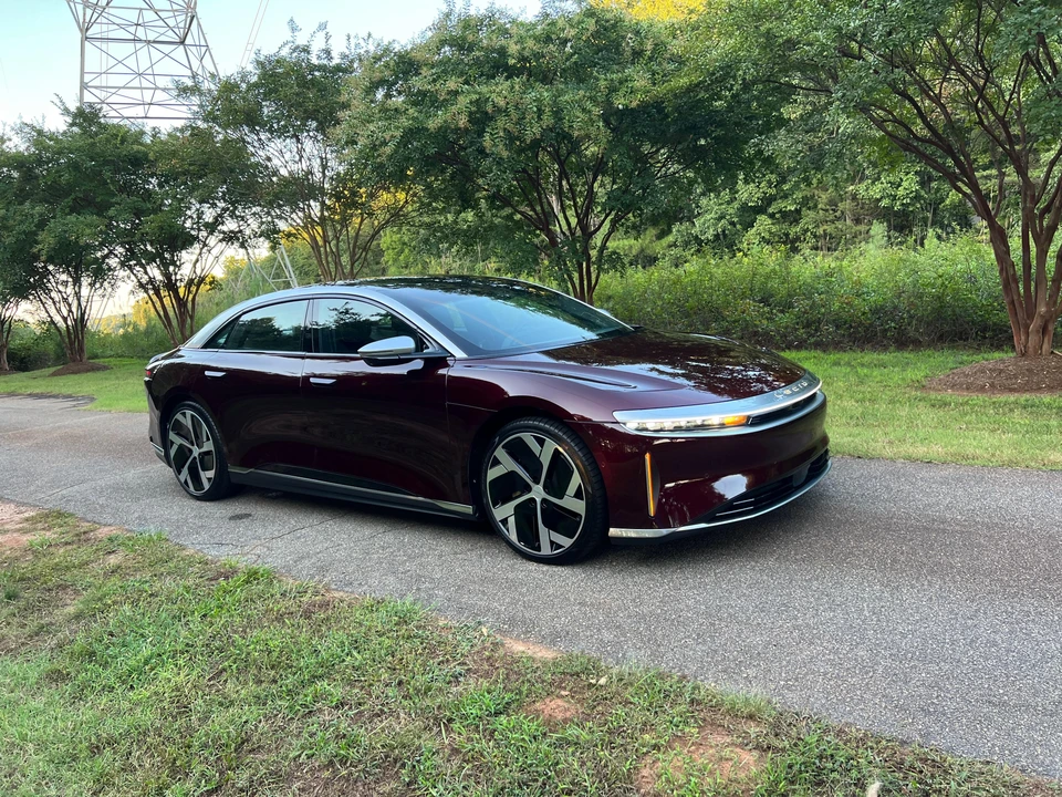 2022 Lucid Air - Image 14 of 31
