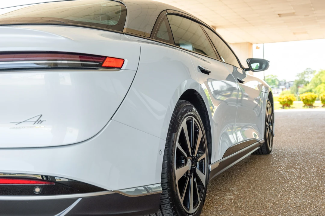 2022 Lucid Air - Image 20 of 31