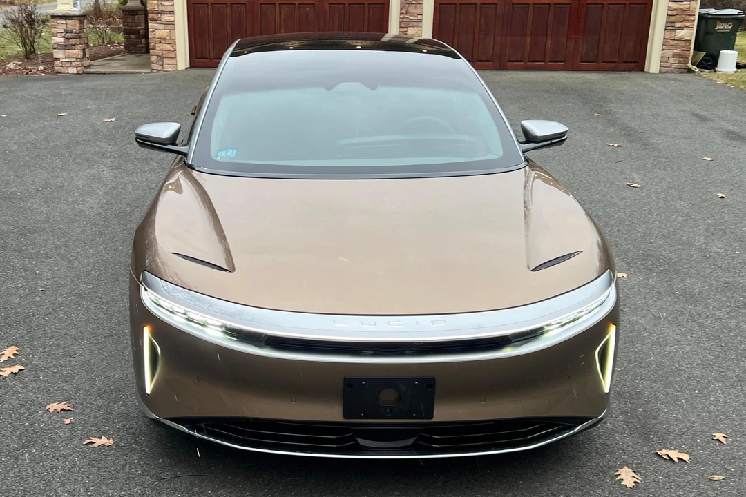 2022 Lucid Air - Image 2 of 31