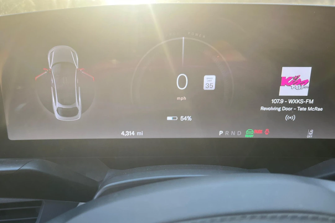 2022 Lucid Air - Image 30 of 31