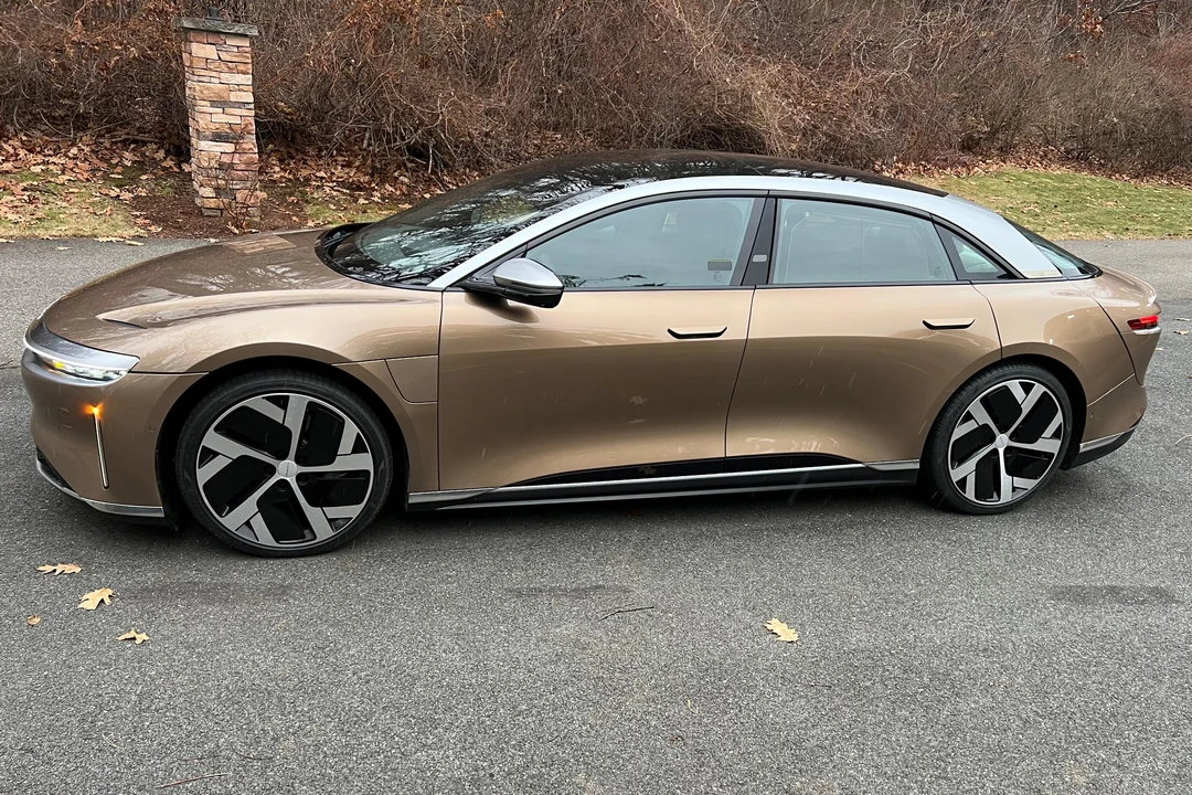 2022 Lucid Air - Image 3 of 31