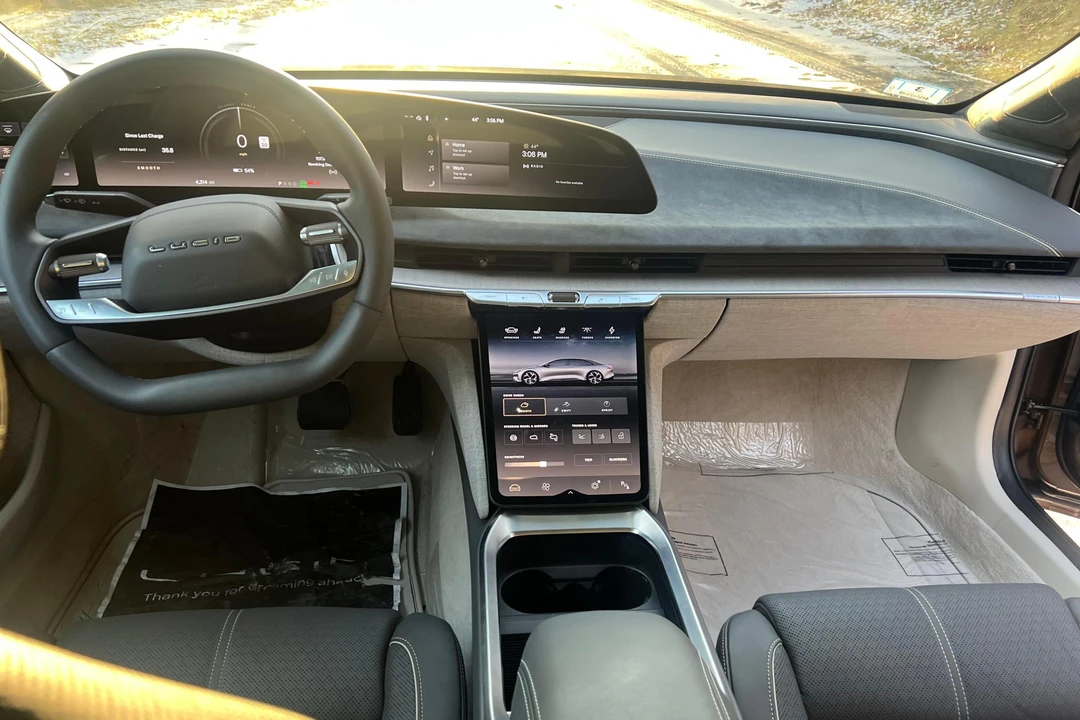 2022 Lucid Air - Image 27 of 31
