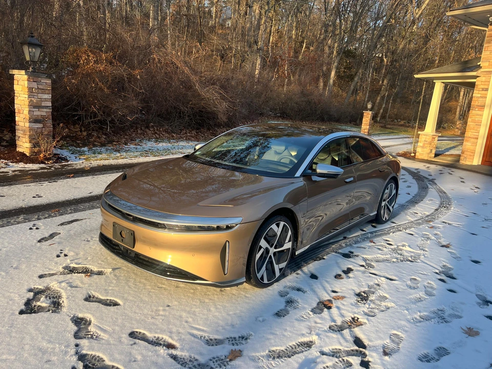 2022 Lucid Air - Image 9 of 31