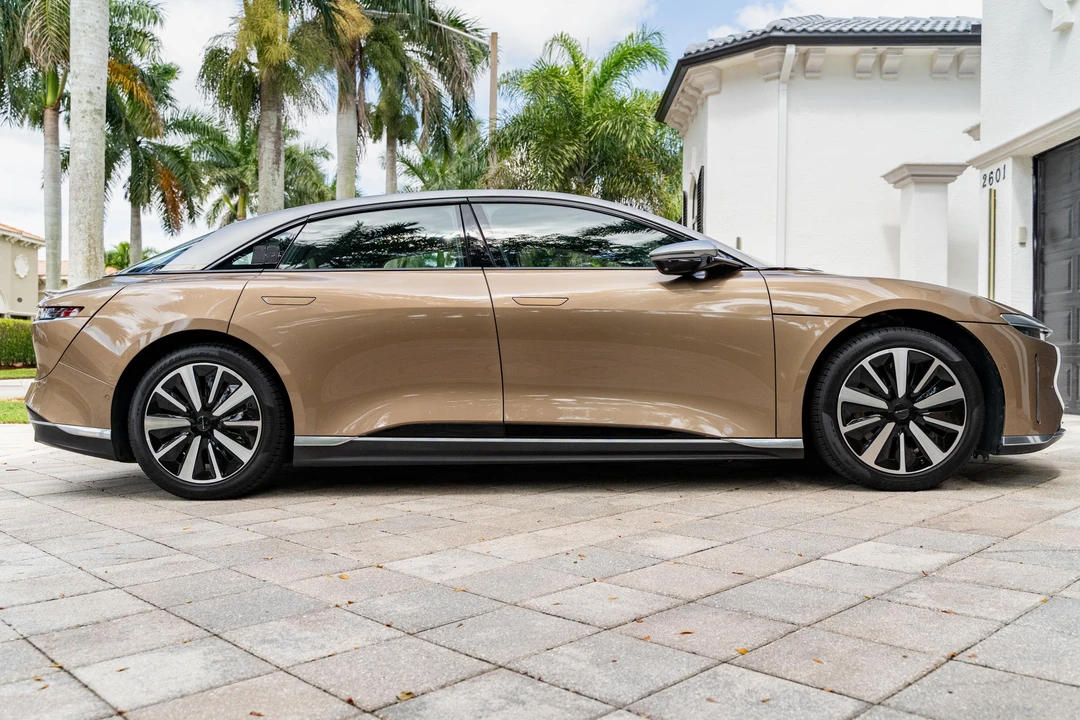 2022 Lucid Air - Image 3 of 31