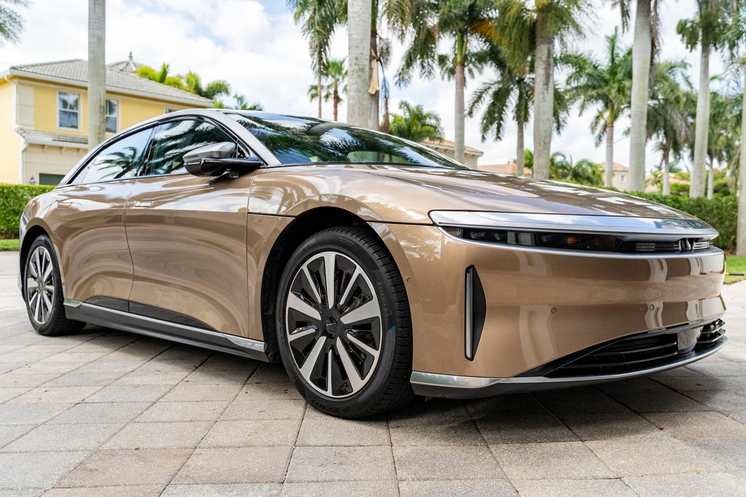 2022 Lucid Air - Image 2 of 31