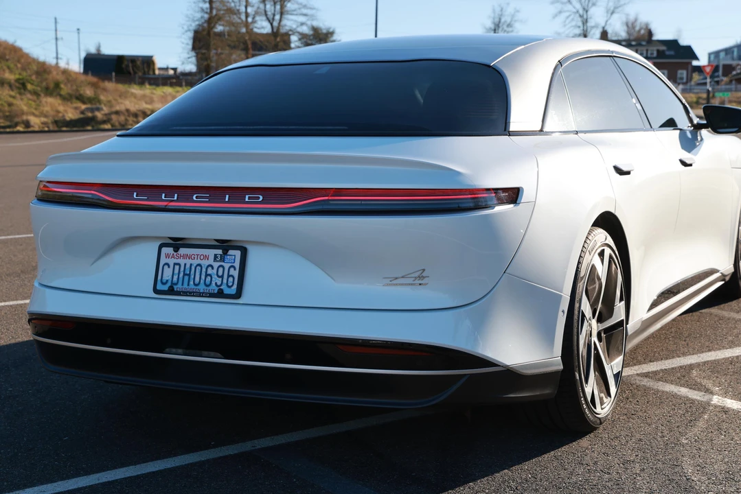 2022 Lucid Air - Image 19 of 31