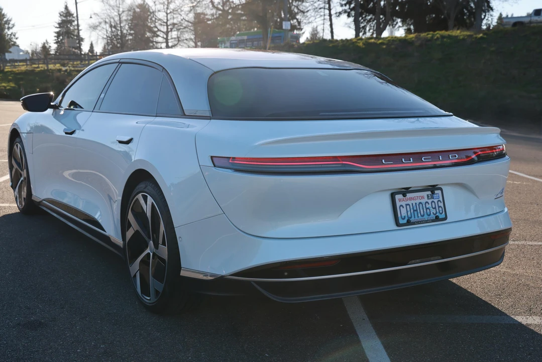 2022 Lucid Air - Image 16 of 31