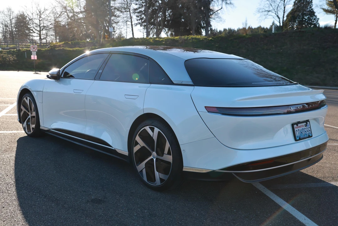 2022 Lucid Air - Image 14 of 31