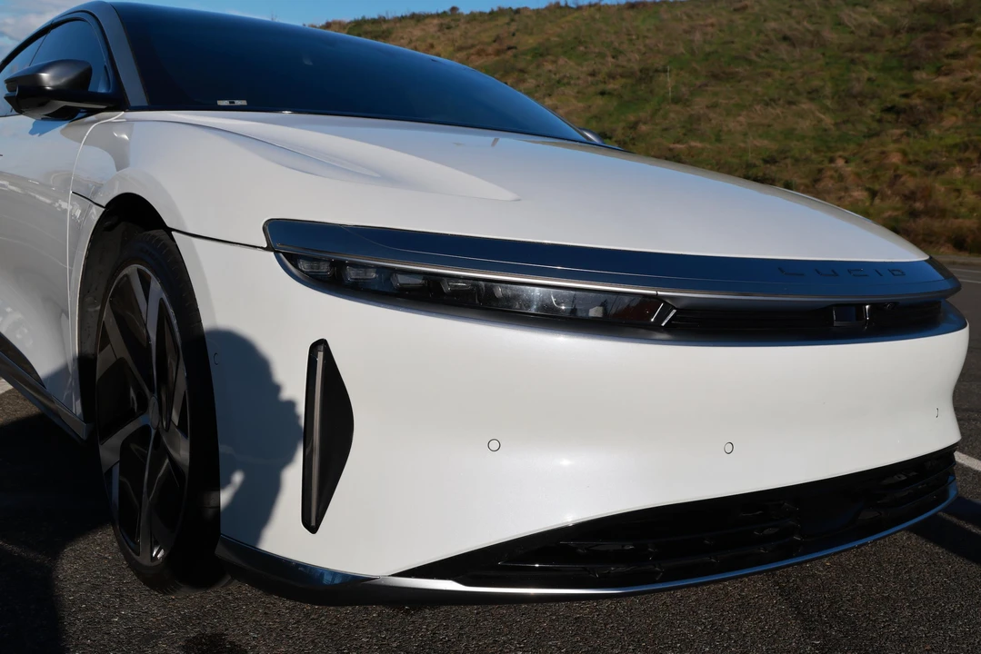 2022 Lucid Air - Image 26 of 31