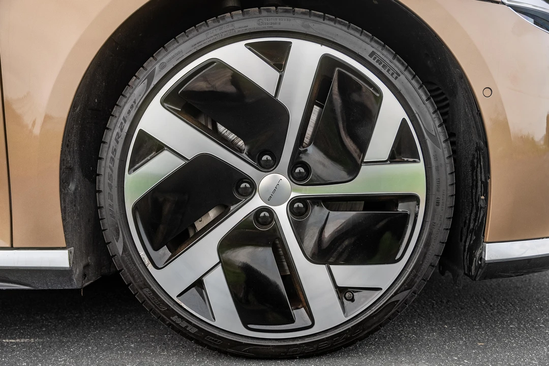 2022 Lucid Air - Image 22 of 31