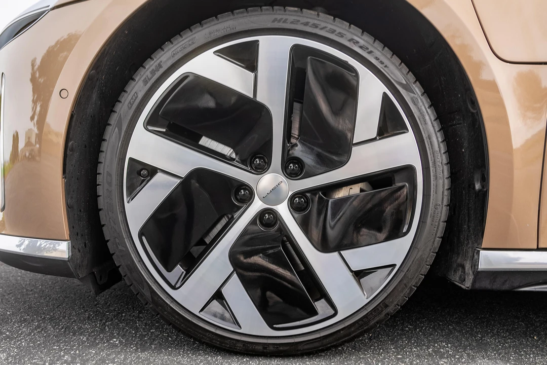 2022 Lucid Air - Image 19 of 31