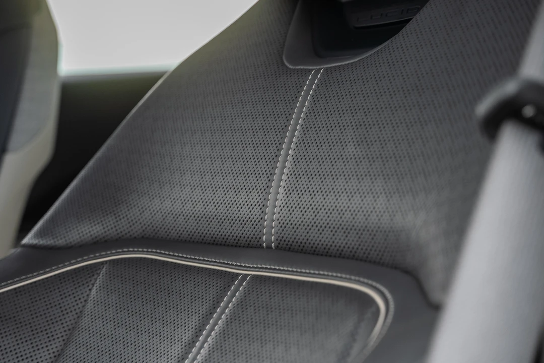 2022 Lucid Air - Image 29 of 31