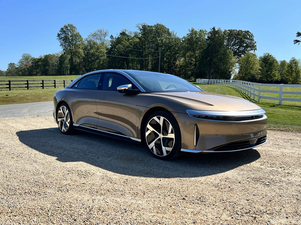 2022 Lucid Air - Image 12 of 31