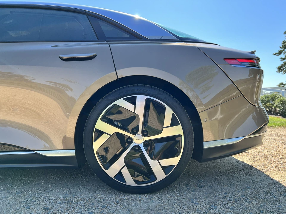 2022 Lucid Air - Image 20 of 31