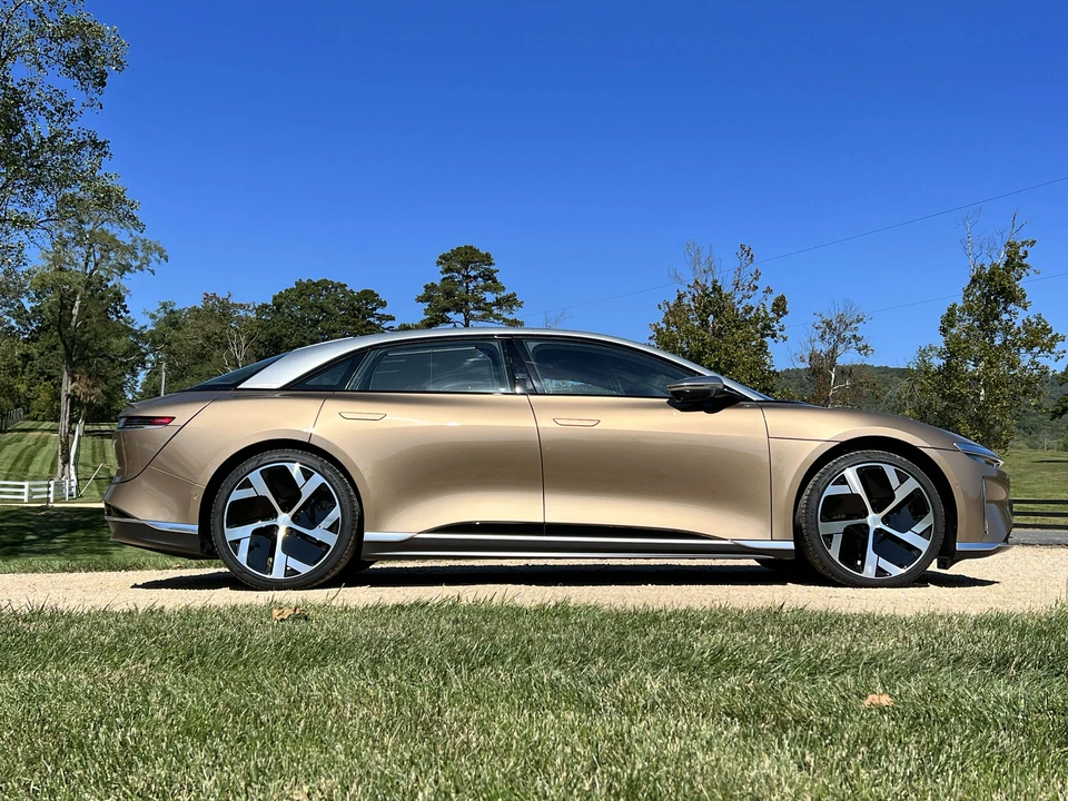2022 Lucid Air - Image 2 of 31
