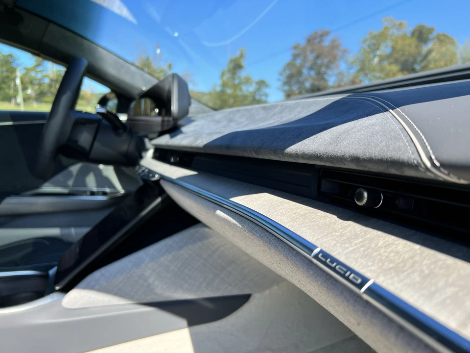 2022 Lucid Air - Image 26 of 31