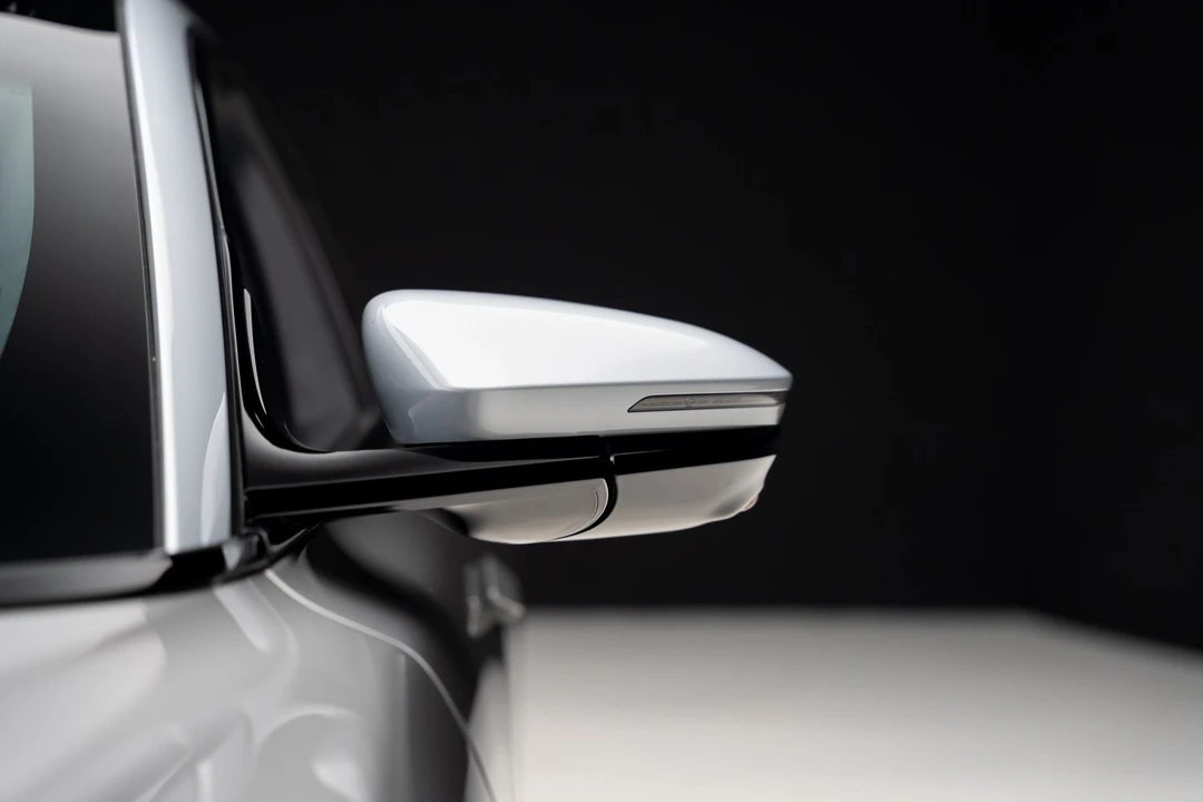2022 Lucid Air - Image 15 of 21