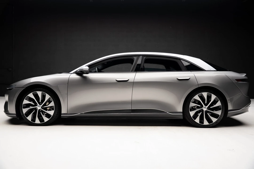 2022 Lucid Air - Image 17 of 21