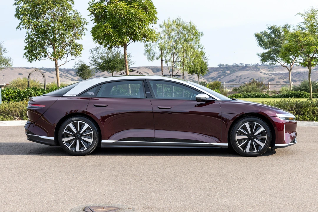 2022 Lucid Air - Image 9 of 31