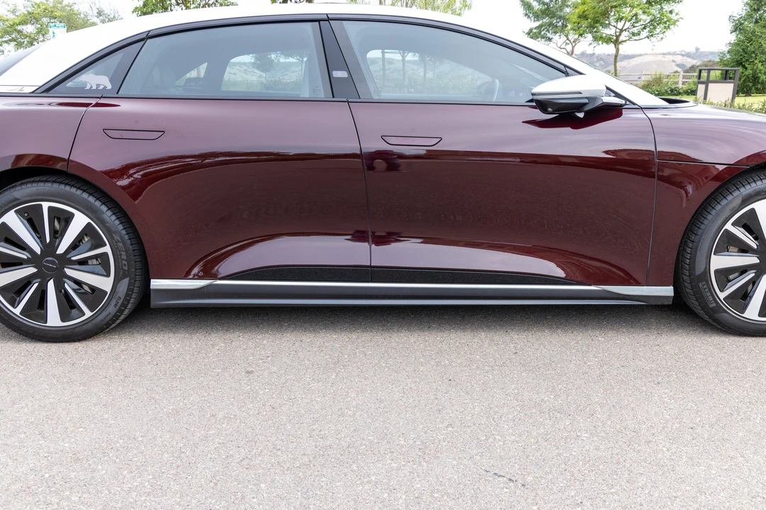 2022 Lucid Air - Image 28 of 31